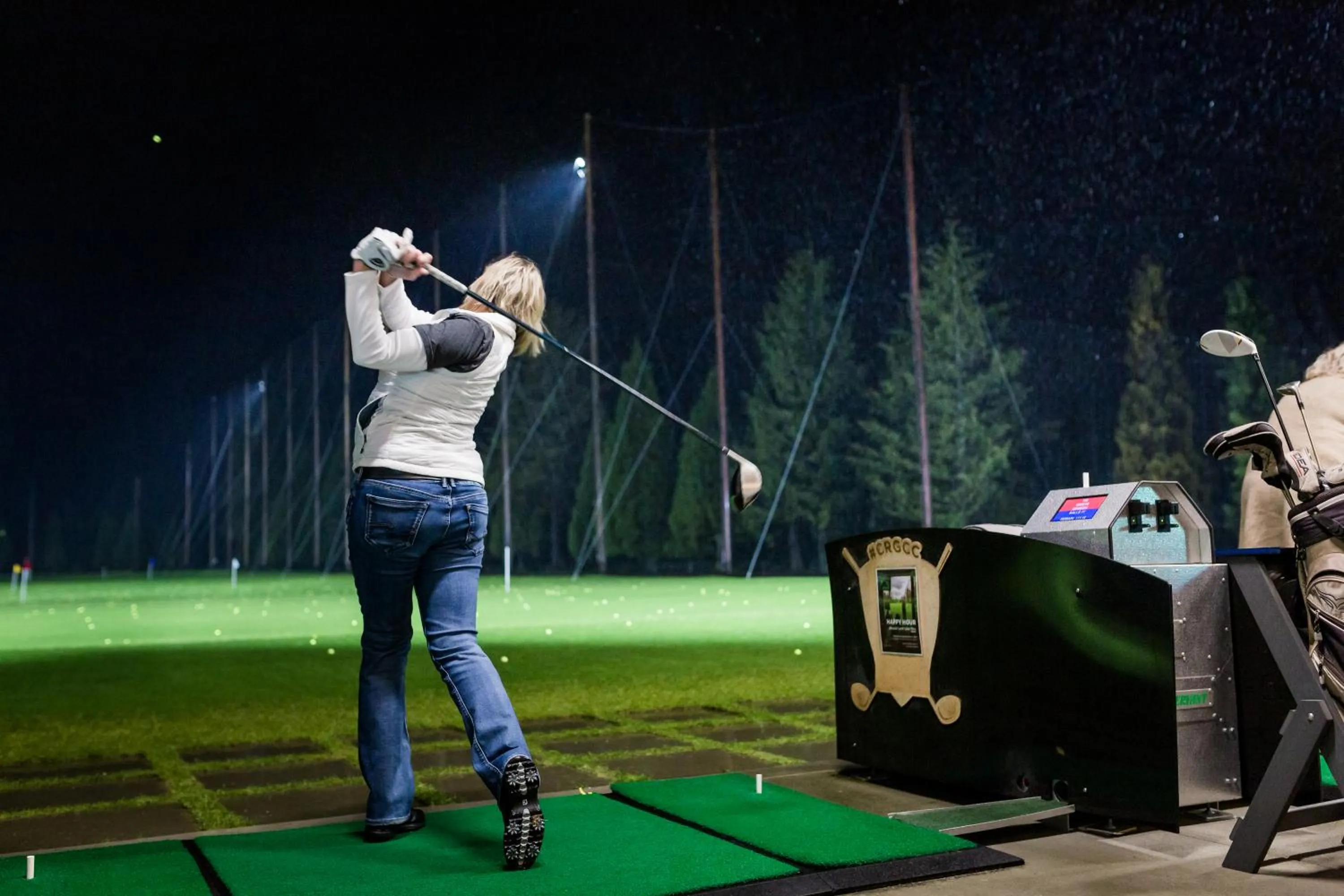 Restaurant/places to eat in Naturally Pacific Resort