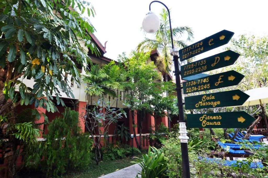 Hyton Leelavadee Hotel