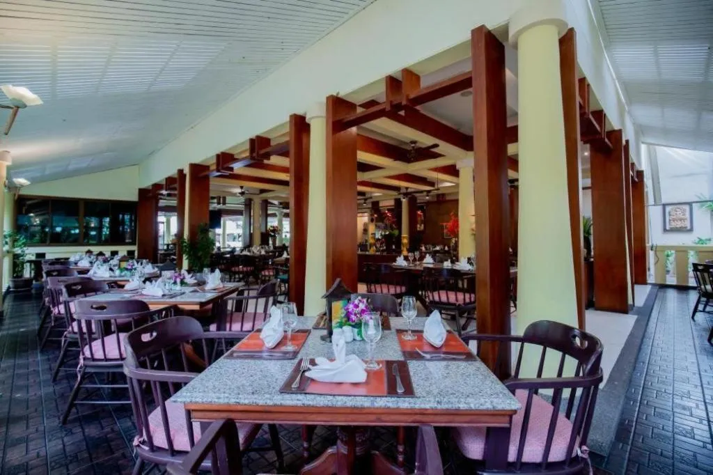 Hyton Leelavadee Hotel