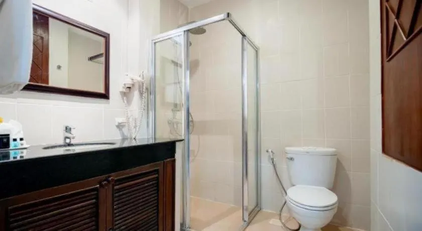 Hyton Leelavadee Hotel