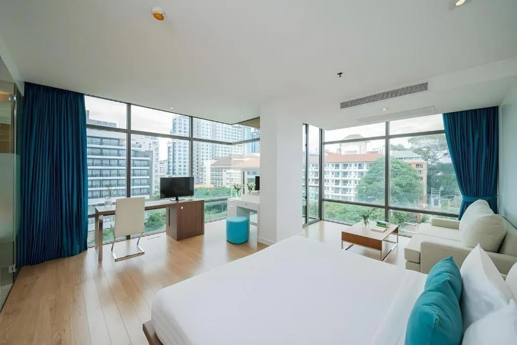 Bed in Seven Zea Chic Hotel