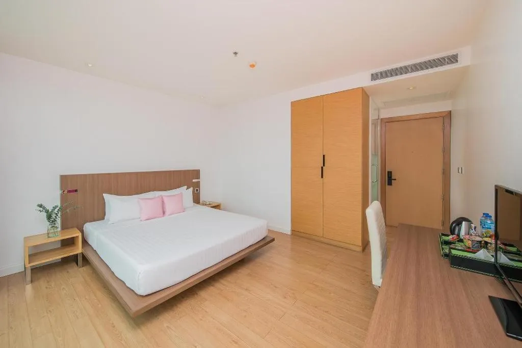 Bed in Seven Zea Chic Hotel