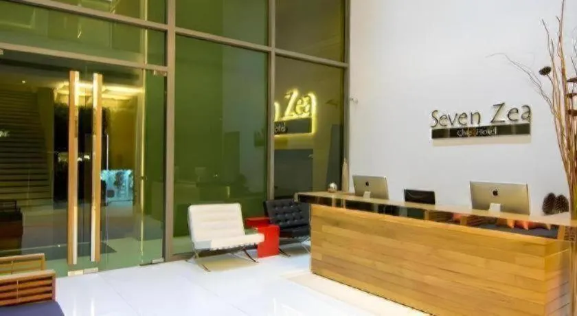 Seven Zea Chic Hotel