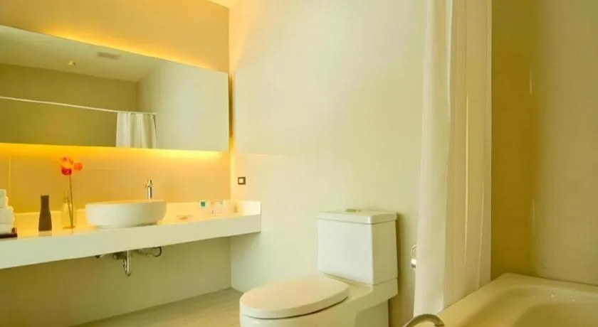 Seven Zea Chic Hotel