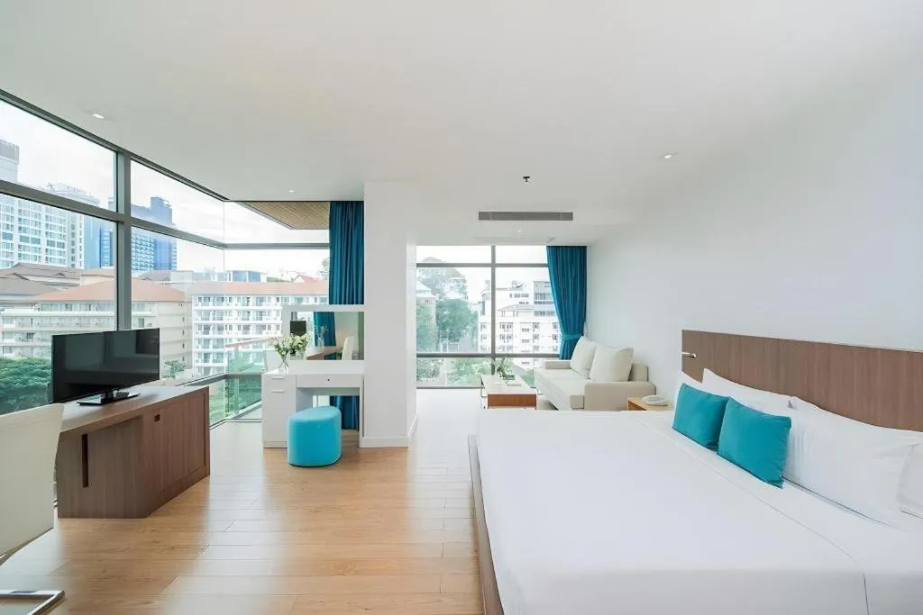 Bed in Seven Zea Chic Hotel