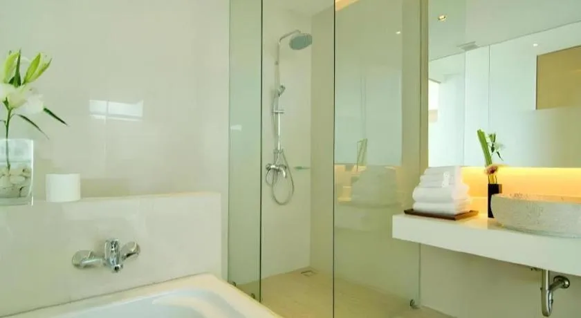 Seven Zea Chic Hotel