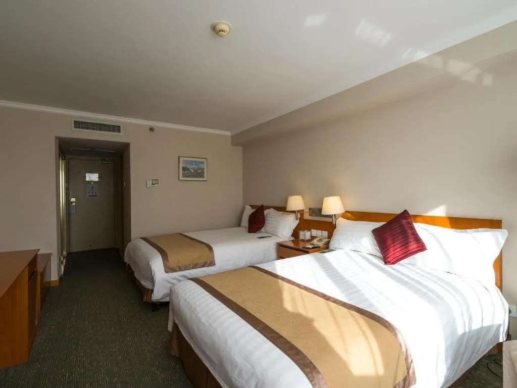 Bed in Jinglun Hotel