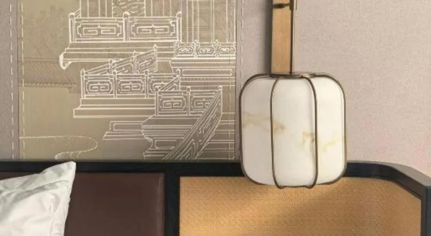 Bed in Jinglun Hotel