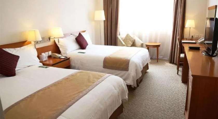 Bed in Jinglun Hotel