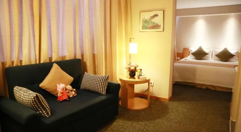 Bed in Jinglun Hotel