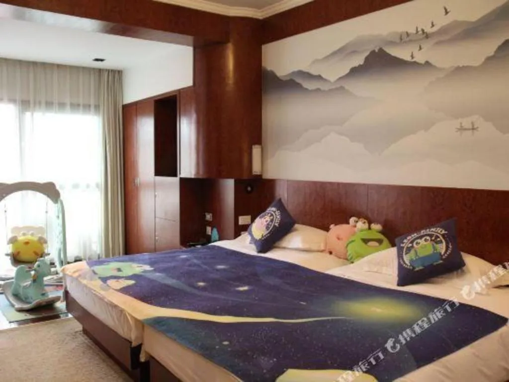 Bed in Expo Garden Hotel