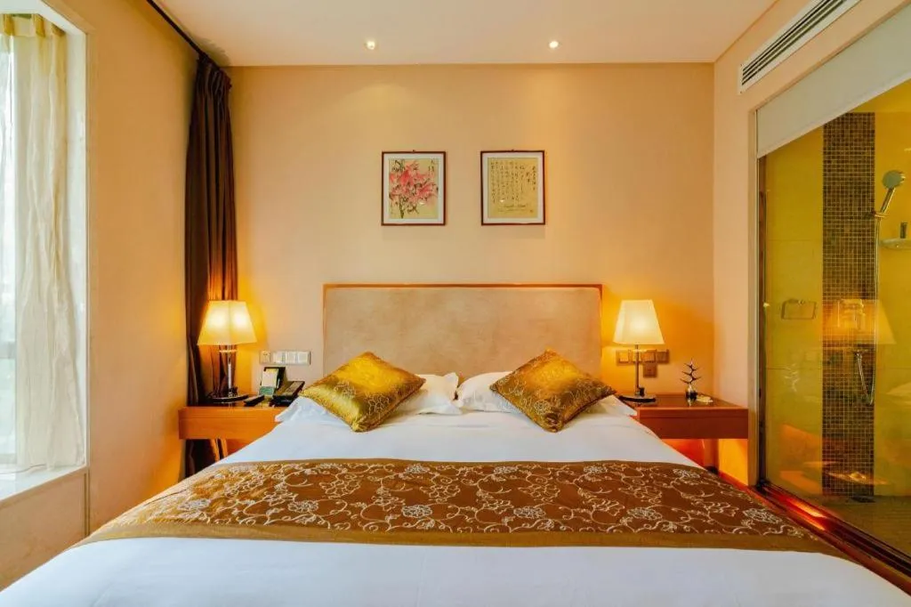 Bed in Expo Garden Hotel