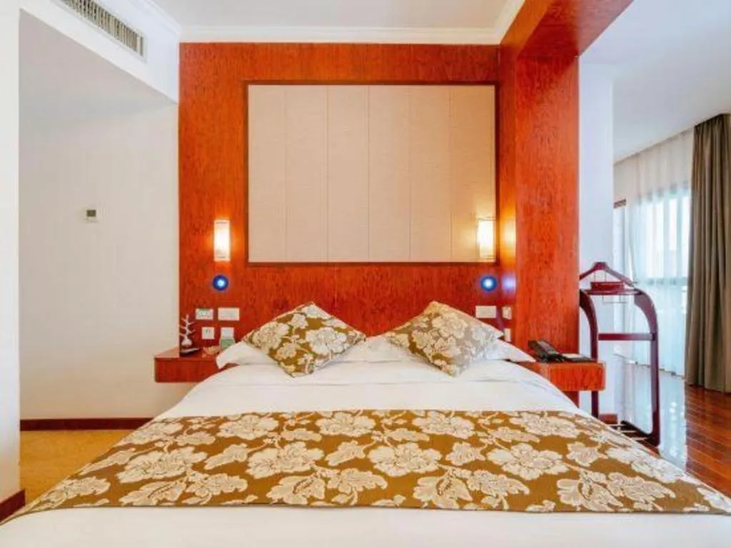 Bed in Expo Garden Hotel