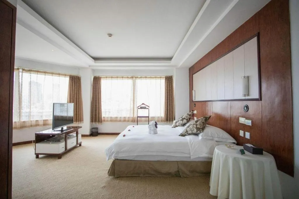 Bed in Expo Garden Hotel