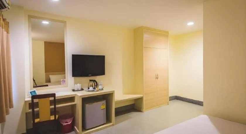 Bed in New Suanmali Hotel