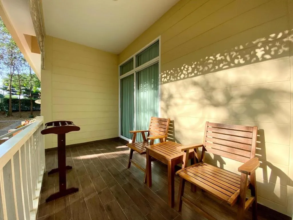 Ruen Maihom Riverside Cottage