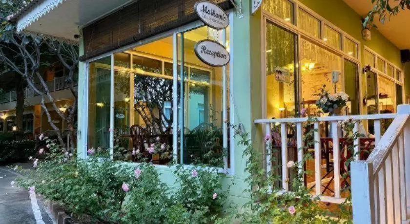 Ruen Maihom Riverside Cottage