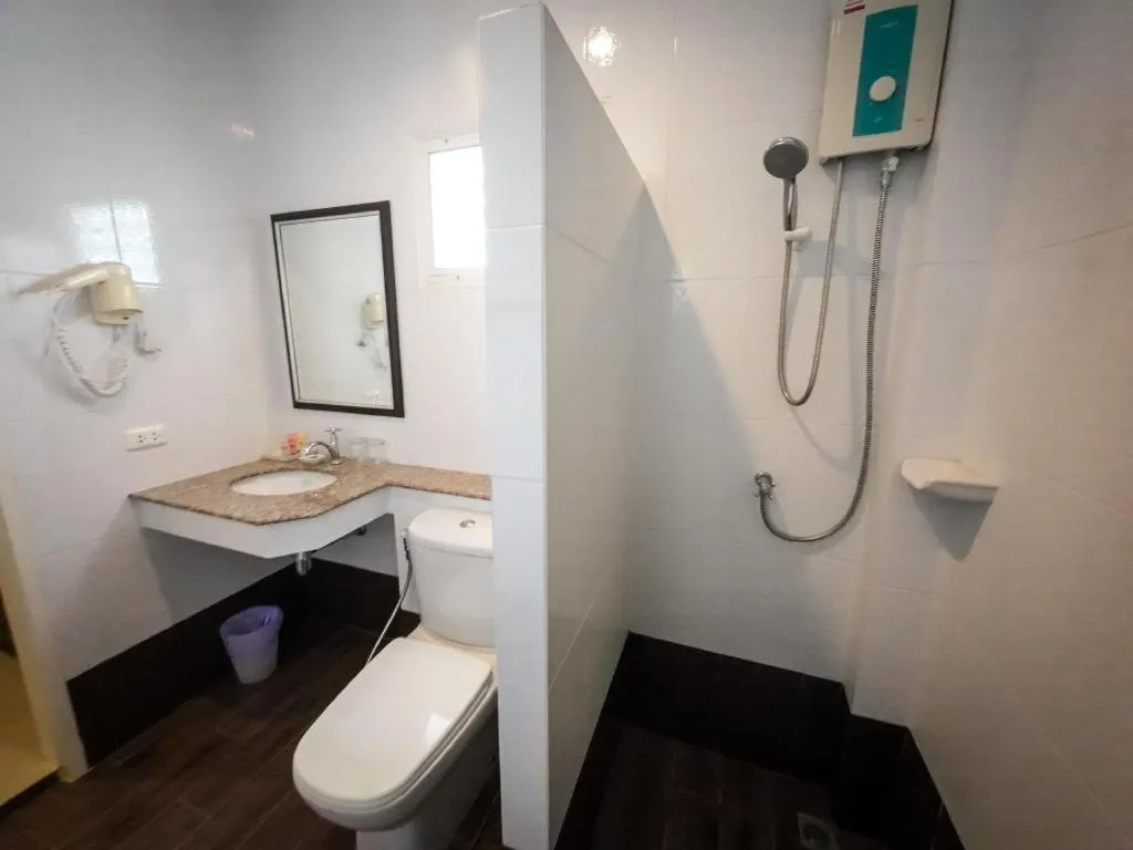 Ruen Maihom Riverside Cottage