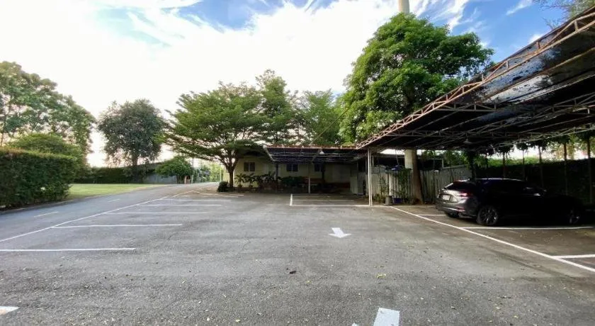 Ruen Maihom Riverside Cottage