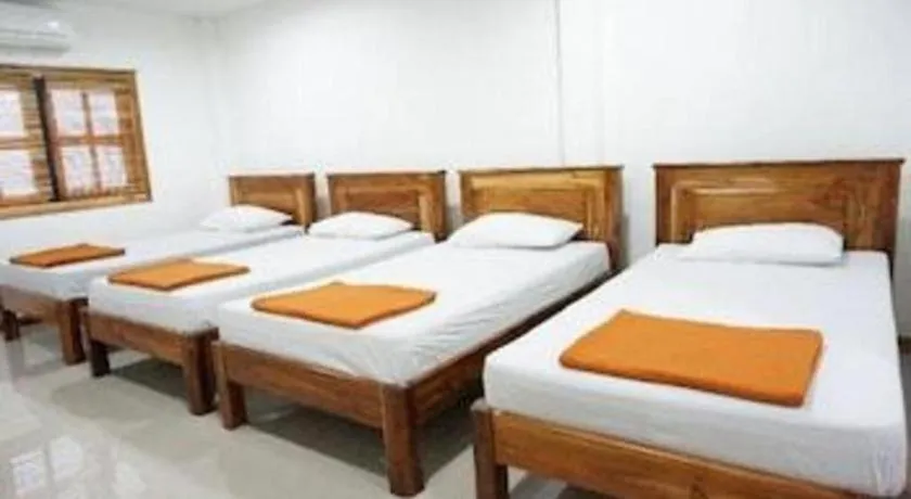 Bed in Thongphaphum Place