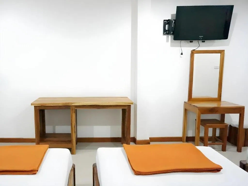 Bed in Thongphaphum Place