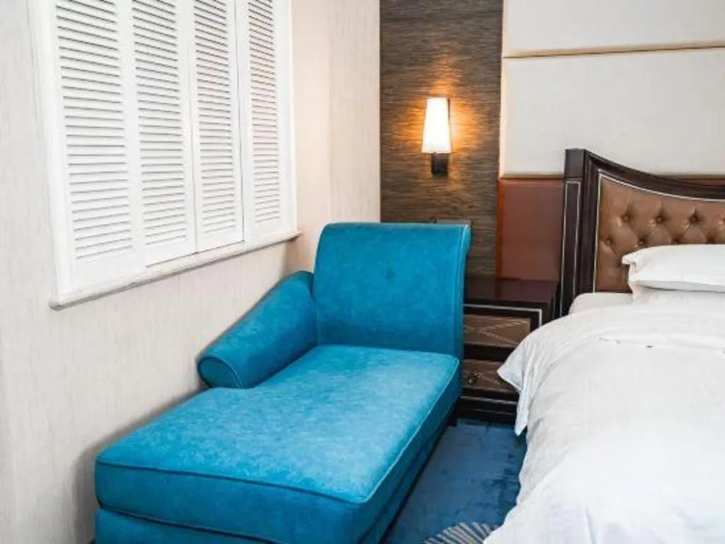 Bed in Qingdao Danube International Hotel