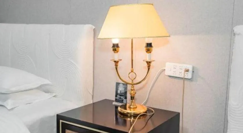 Bed in Qingdao Danube International Hotel