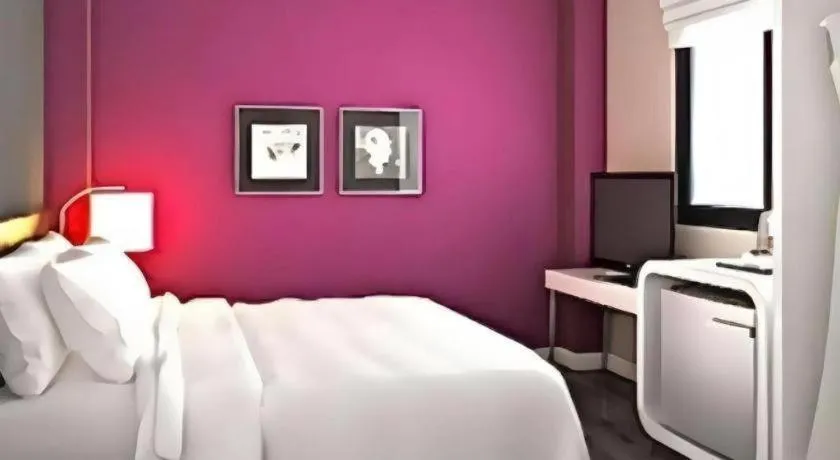 Bed in H2 Hotel