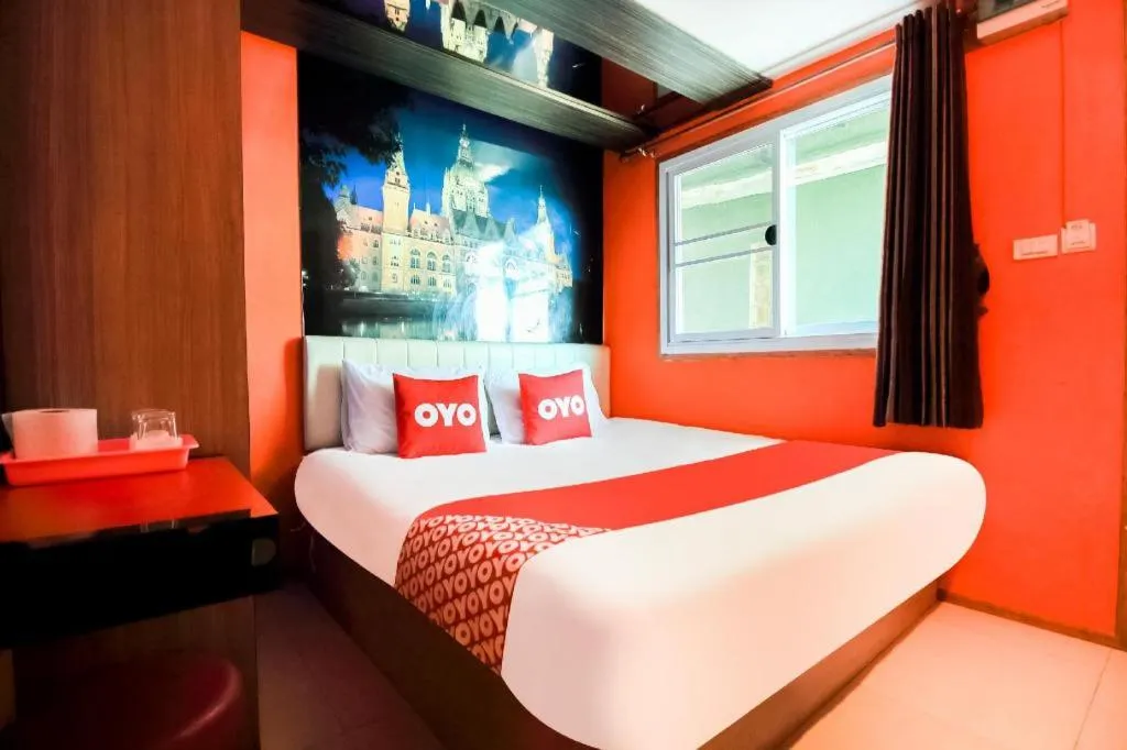 Bed in OYO 271 The Resort Romklao