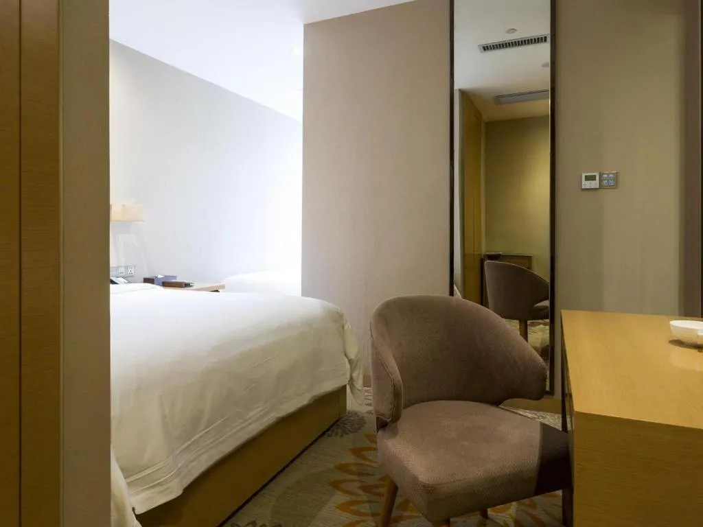 Bed in Lavande Hotel Guangzhou Tianhe Park Metro Station