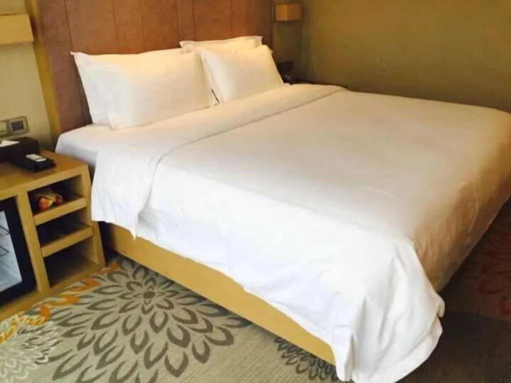 Bed in Lavande Hotel Guangzhou Tianhe Park Metro Station