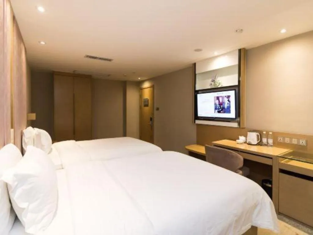 Bed in Lavande Hotel Guangzhou Tianhe Park Metro Station