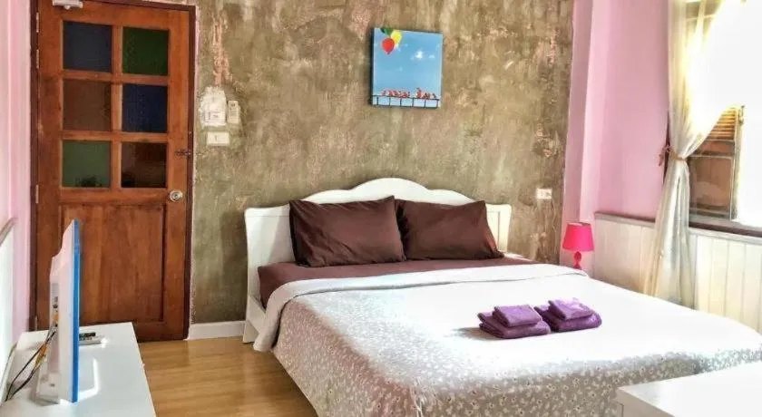 Bed in Remember Loei Love