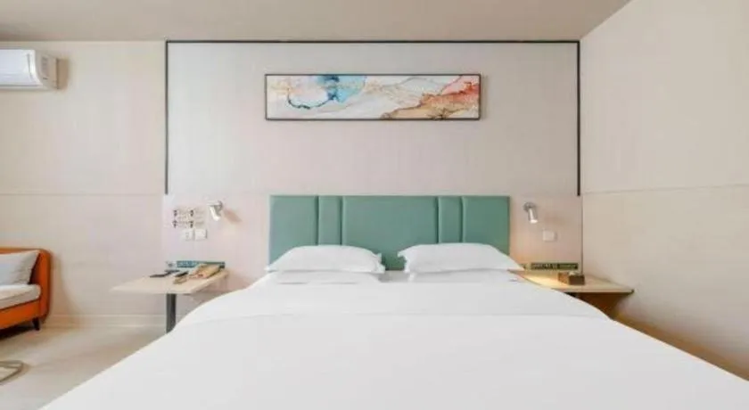 Bed in Jinjiang Inn Kunming Changshui Airport