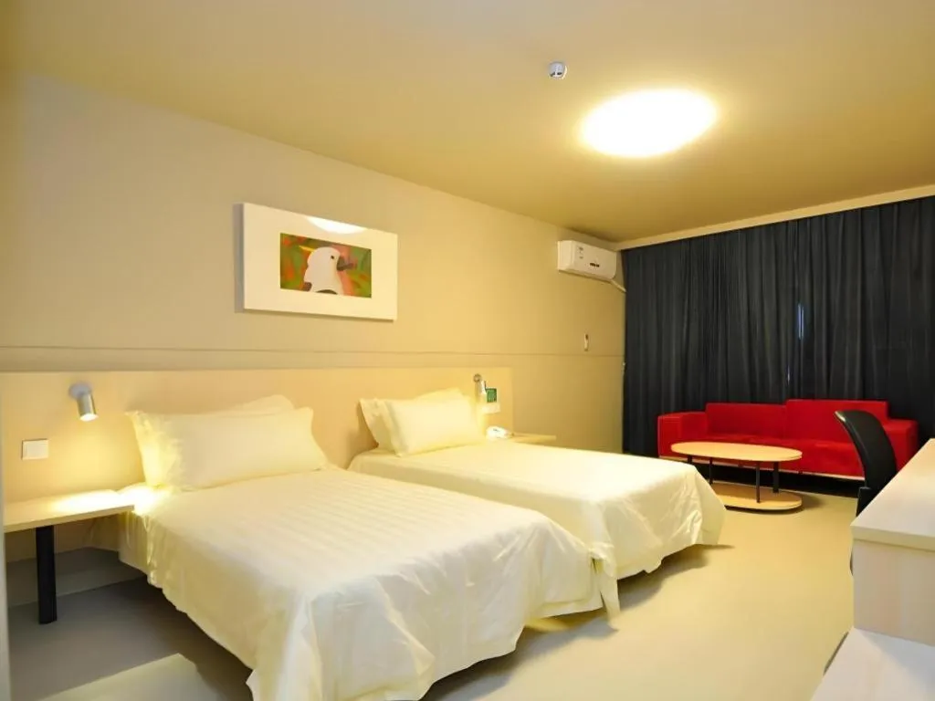 Bed in Jinjiang Inn Kunming Changshui Airport