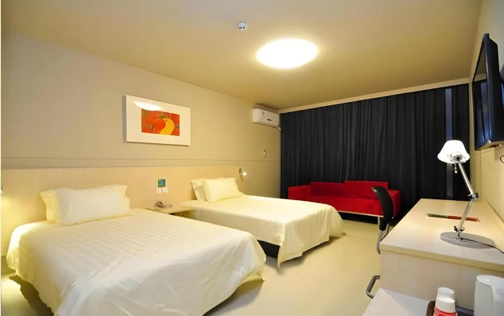 Bed in Jinjiang Inn Kunming Changshui Airport