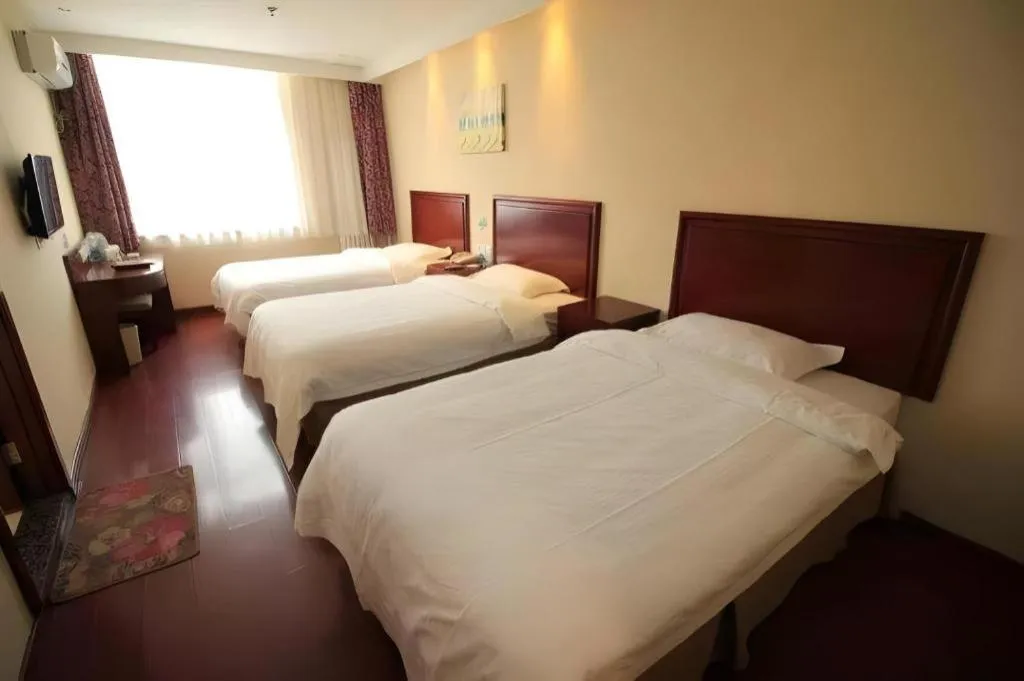 Bed in GreenTree Inn Shandong Yantai Penglai Pavilion Bus station Express Hotel