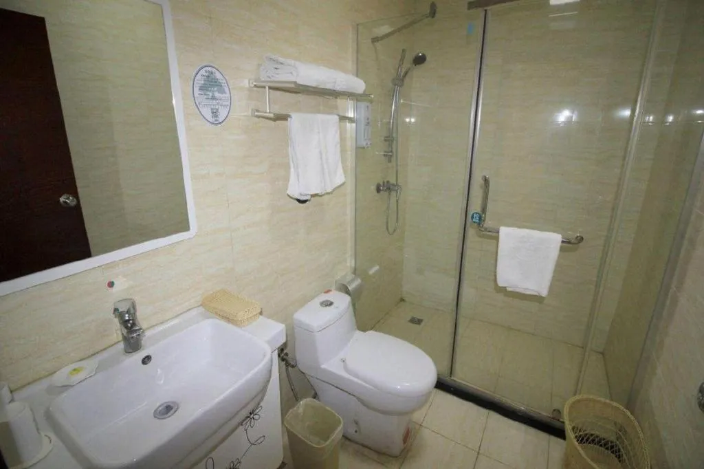 GreenTree Inn Shandong Yantai Penglai Pavilion Bus station Express Hotel