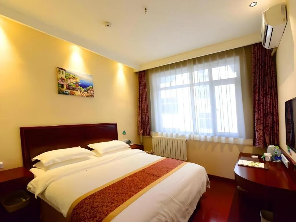 Bed in GreenTree Inn Shandong Yantai Penglai Pavilion Bus station Express Hotel