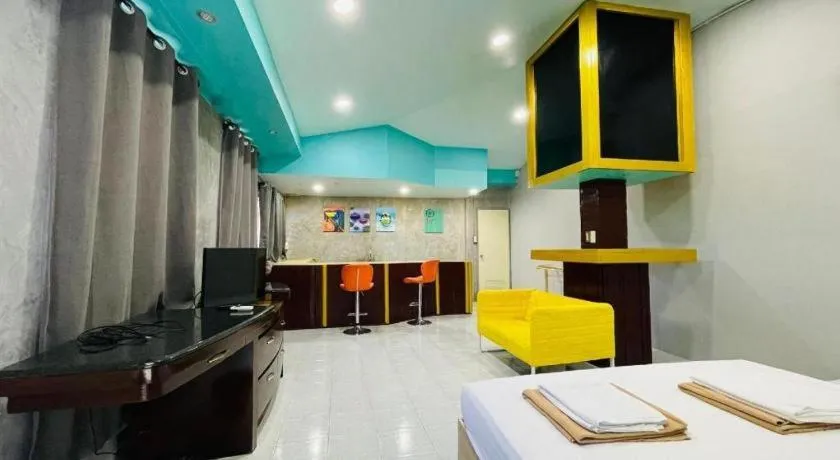 Super Hostel