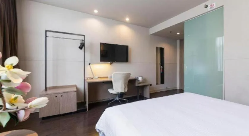 Bed in Jinjiang Inn Xi'an Zhonglou North Street Metro Station