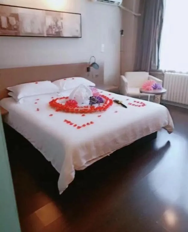 Bed in Jinjiang Inn Xi'an Zhonglou North Street Metro Station