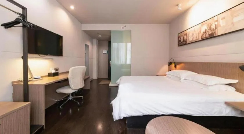 Bed in Jinjiang Inn Xi'an Zhonglou North Street Metro Station