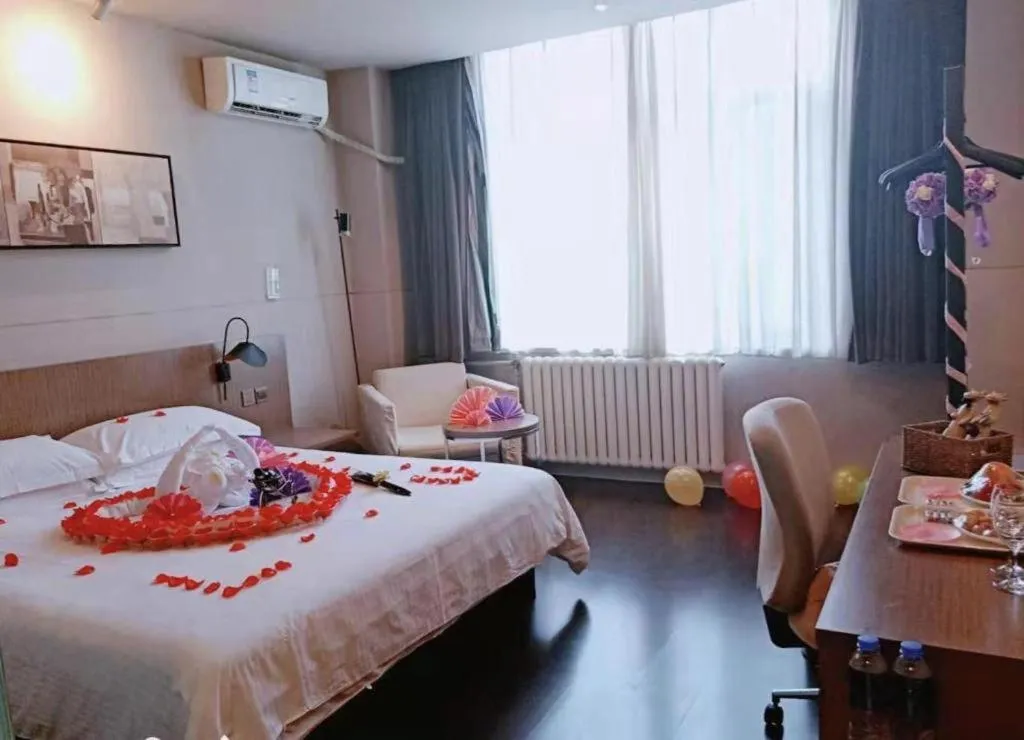 Bed in Jinjiang Inn Xi'an Zhonglou North Street Metro Station