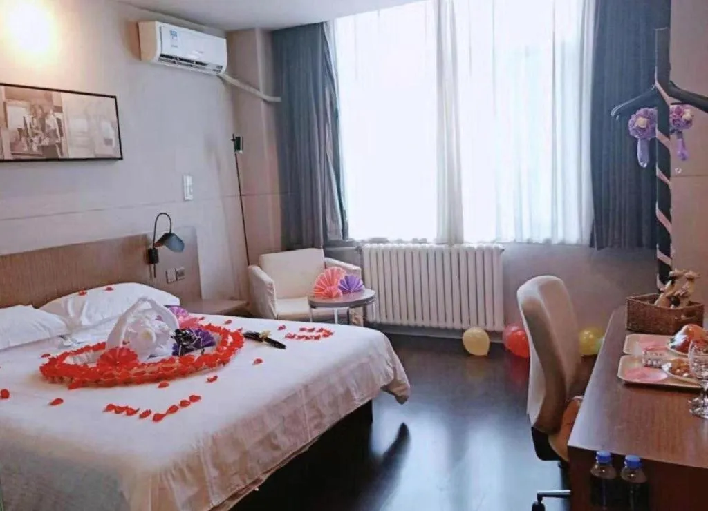 Bed in Jinjiang Inn Xi'an Zhonglou North Street Metro Station