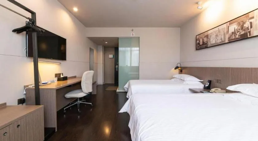 Bed in Jinjiang Inn Xi'an Zhonglou North Street Metro Station