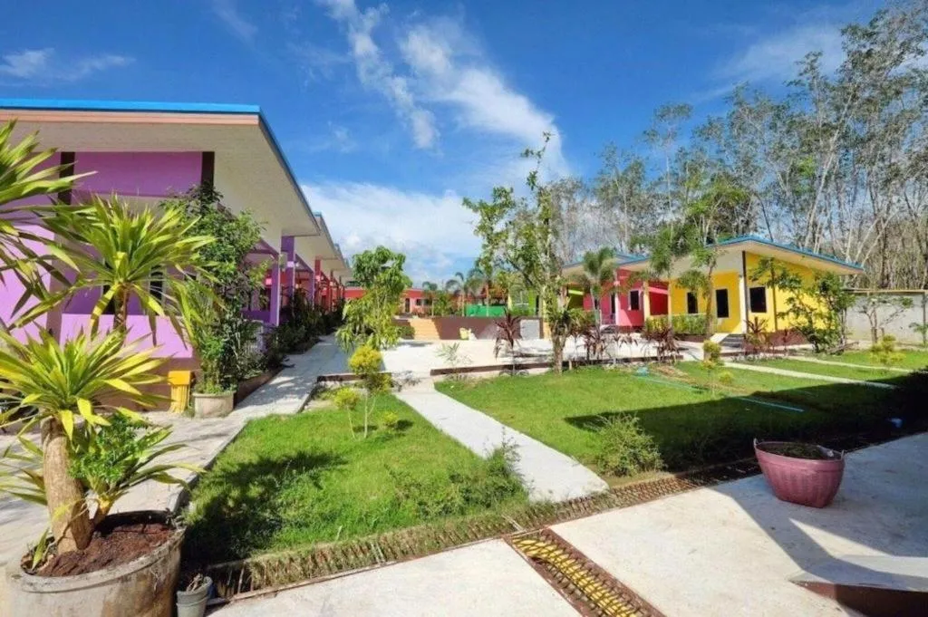 At night Airport Resort