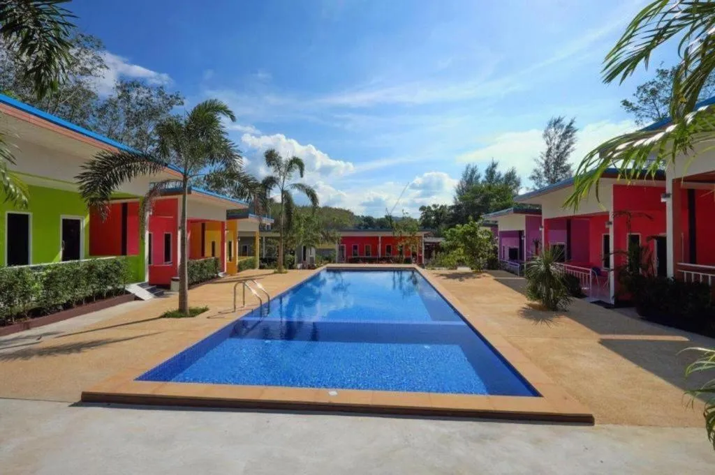 At night Airport Resort