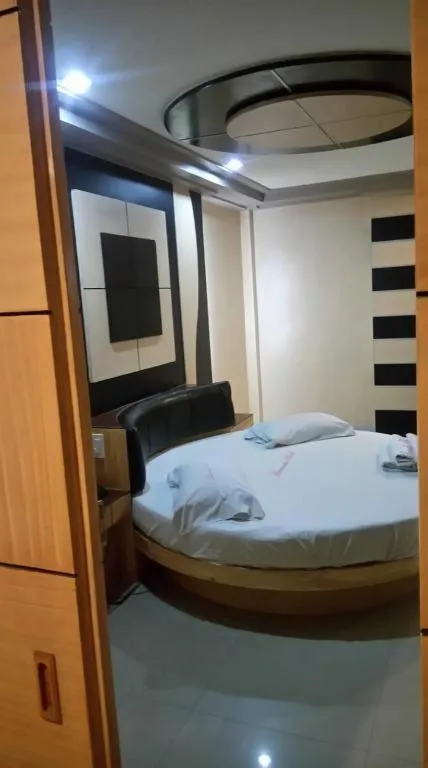 Bed in Bermuda Hotel