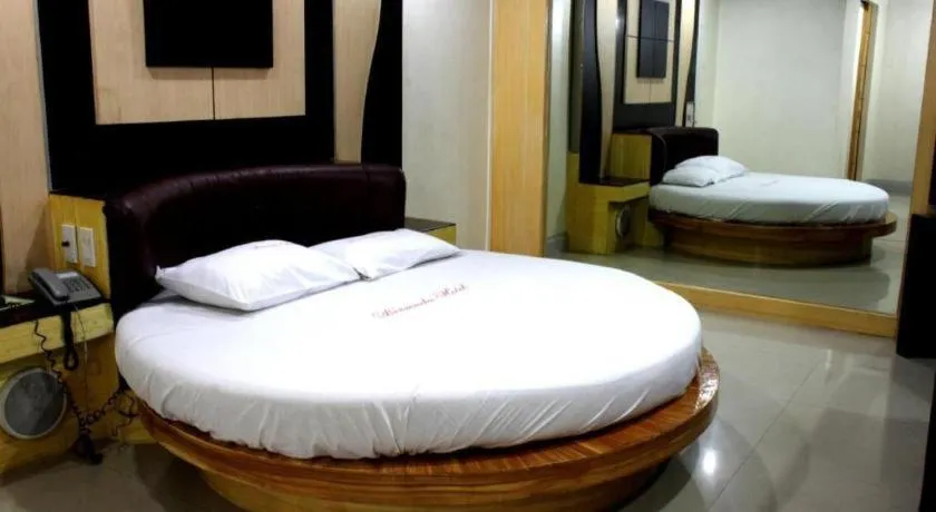 Bed in Bermuda Hotel